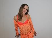 Hannah88 - Ich bin 37 Jahre alt und trage mein Alter mit Stolz. Mit einem geheimnisvollen Lächeln lade ich dich ein zu unvergesslichen Nächten voller Leidenschaft und sinnlicher Entdeckungen ein. In meinen Augen funkelt das Versprechen von aufregenden Abenteuern, die nur darauf warten, entfesselt zu werden.