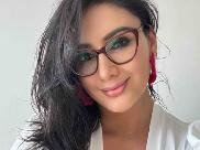 TAMARAWONDER - Ich arbeite auf dieser Seite der Kamera, aber trotzdem ... Ich liebe die Menschen, die mit sich selbst spielen. Vergiss die Grenzen und betritt gemeinsam mein Zimmer. Wir werden verschiedene Fantasien erschaffen und die besten Empfindungen genießen, die du erleben kannst.