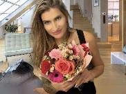 KatyStar - Schön das du mich gefunden hast . Ich bin das blonde versaute Luder von nebenan. Ich zeige mich unheimlich gerne nackt und lebe gerne meine perversen Phantasien vor der Kamera aus. Du schaust gerne zu ?? hast geile Vorlieben oder möchtest etwas sehen, was nicht jede macht.Dann bist Du bei mir genau!